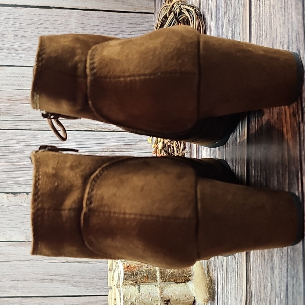NIB AMERICAN RAG BAILEY CHESTNUT ANKLE ZIP WEDGE BOOTIES - Picture 4 of 12